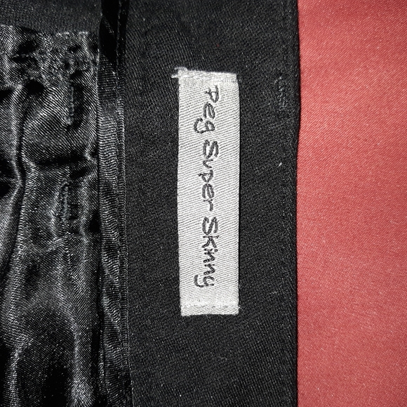 PAIGE Black Super Skinny Denim Jeggings - Picture 4 of 4